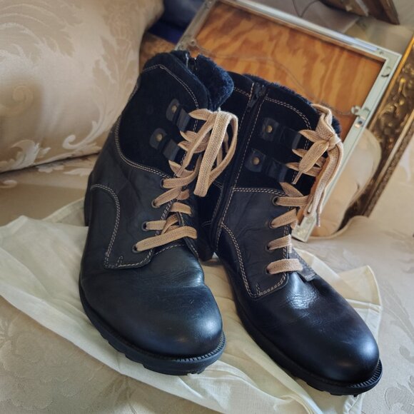 Josef Seibel Sandra Black Leather Boots Womens 9 1/2 Lace-Up Fleece Lined Combat - Picture 7 of 9